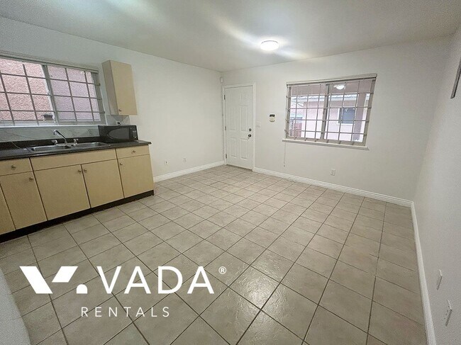 Photo - 1885 E 55th Ave