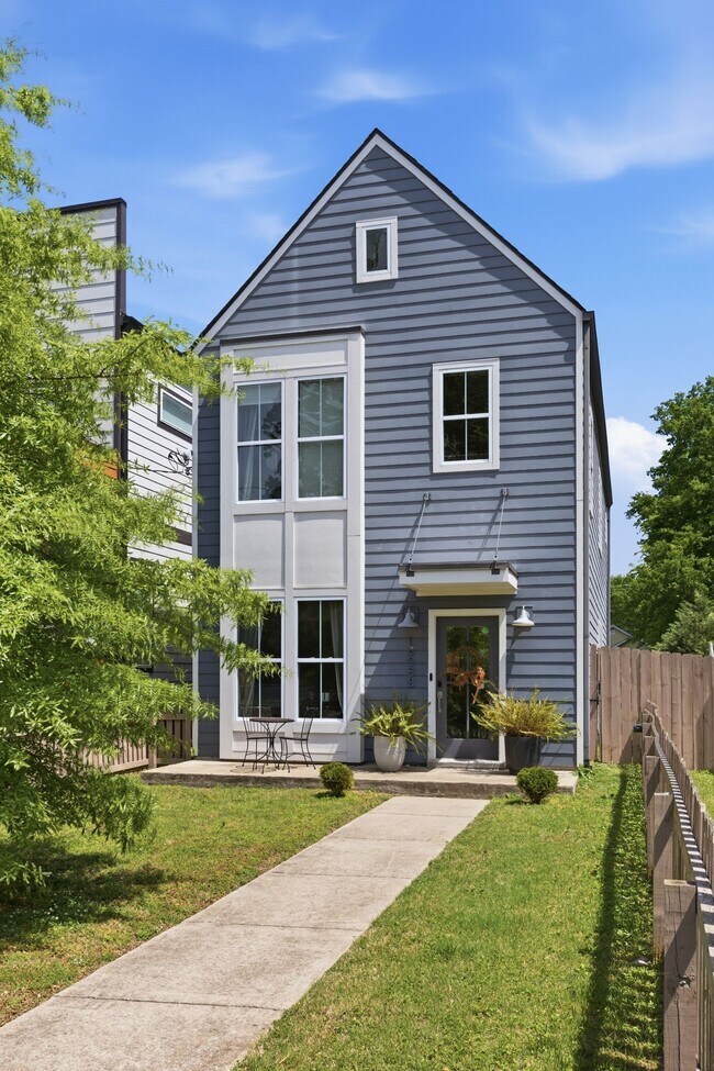 Photo - 1608 16th Ave N