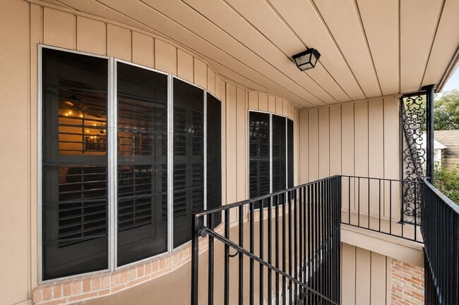 Photo - 2615 Marilee Ln Unit 2