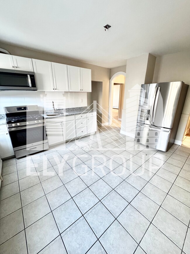 Photo - 119 Day St Unit 1