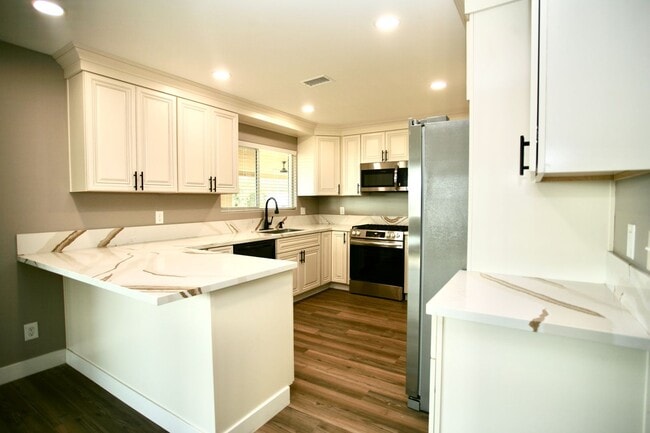 Photo - Valle Caballo Ln Unit Valle Caballo A