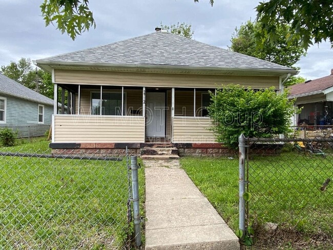 Building Photo - 2712 Columbia Ave