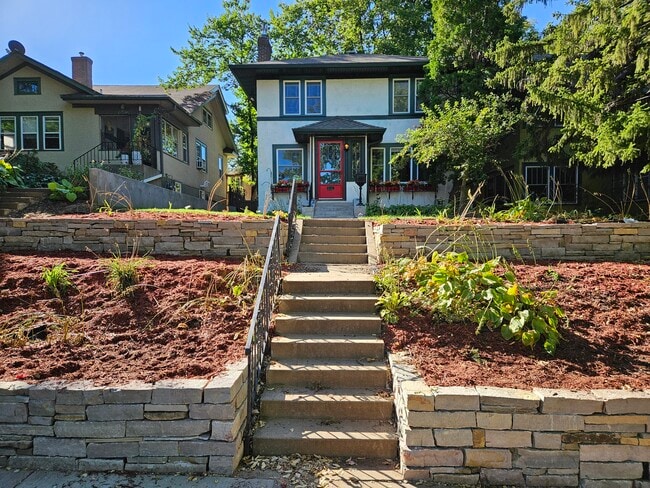 Photo - 4732 Harriet Ave