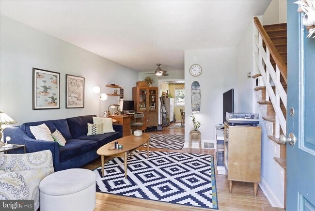 Photo - 123 E Linden St