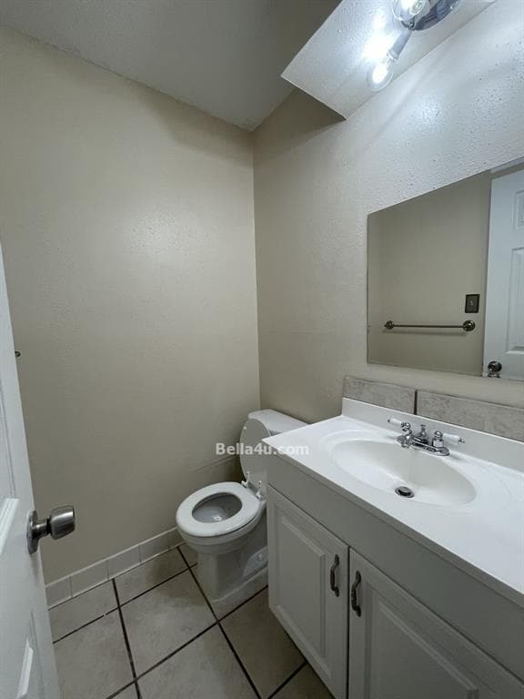 512 Eberhart Ln Unit 605