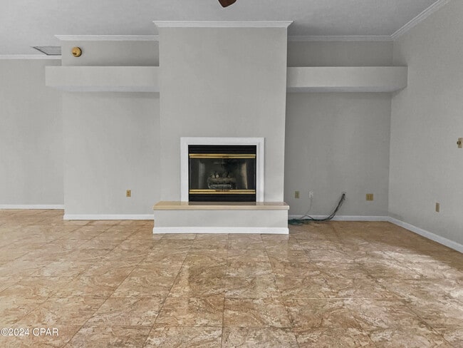 Photo - 216 Sundial St