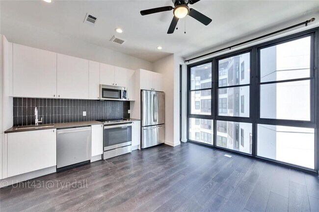 Photo - 800 Embassy Dr Unit 431