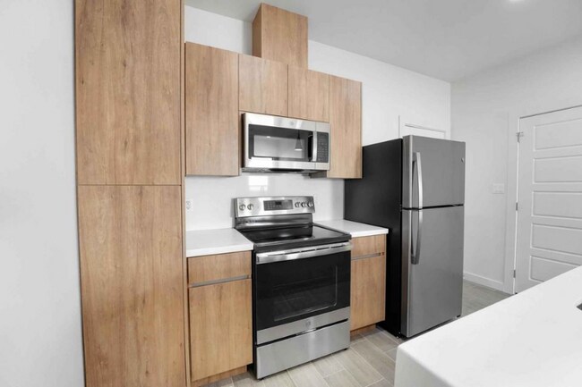 Photo - 1402 W Platinum Dr Unit 4