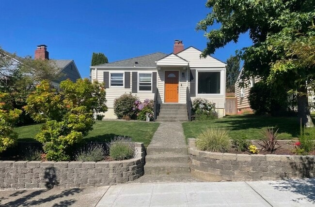 Building Photo - 4413 47th Ave SW