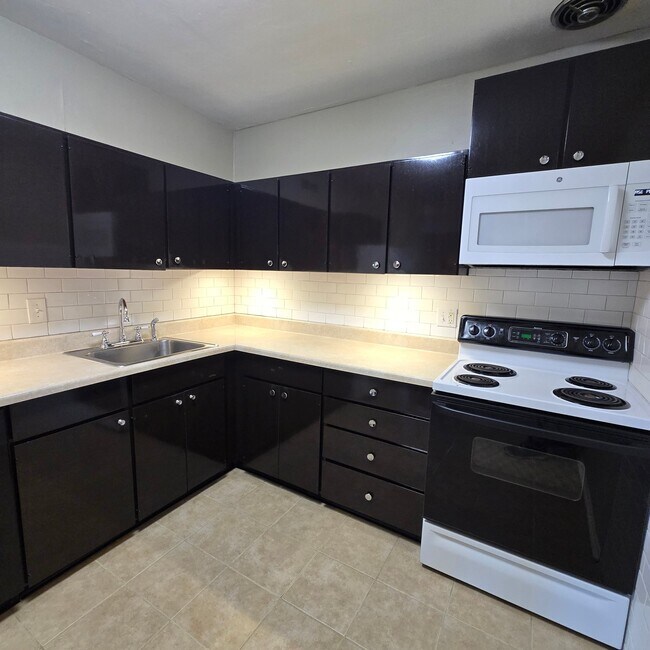 5939 Nagel Ave Unit 204