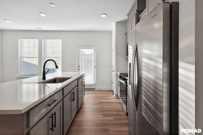 Photo - 818 Kensley Grv Ln