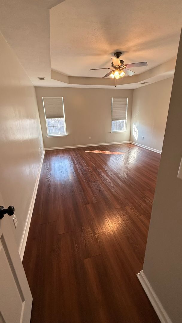 Building Photo - 1500 Cedar Hill Trail