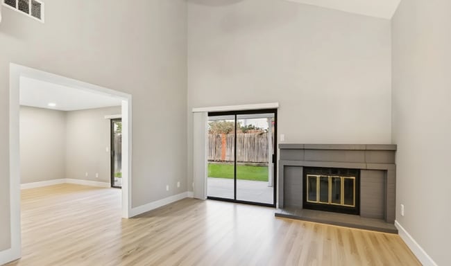 Photo - 3532 Del Sol Way