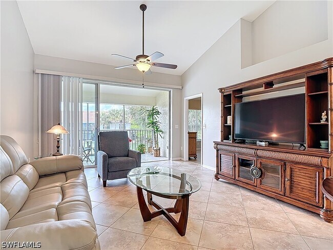 Photo - 4970 Deerfield Way Unidad F-203