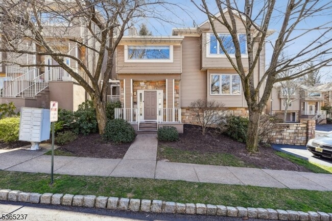 Photo - 151 Clarken Dr Apartment