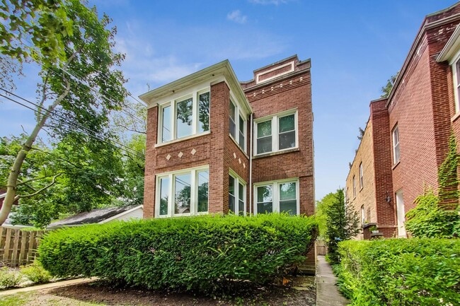 Building Photo - 2646 Ewing Ave Unit 2