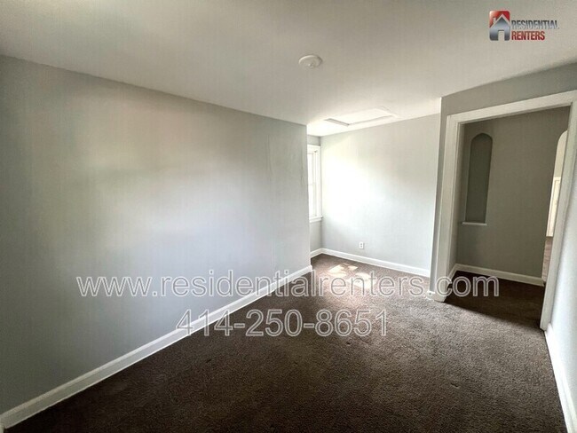 Photo - 820 S 114th St Unit A