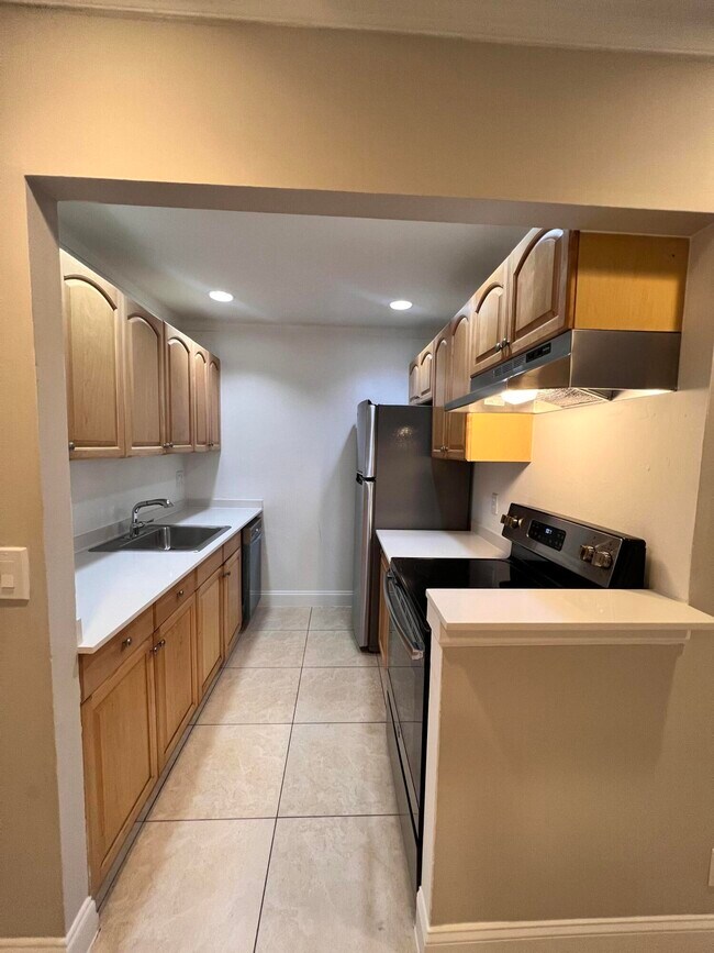 Photo - 1500 N Congress Ave Unidad B35