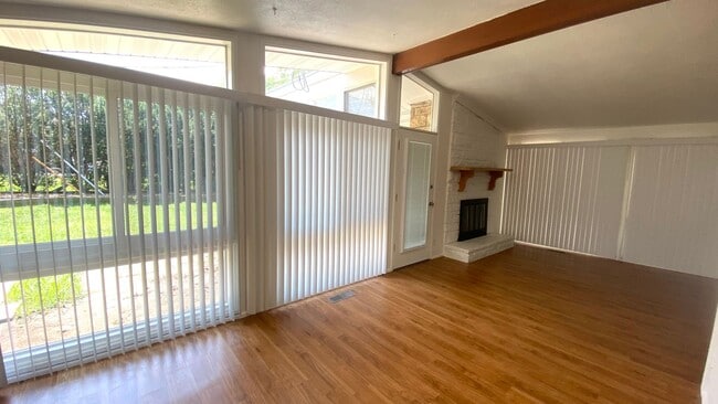 Photo - COMING SOON. 11/14.  Beautiful 3 Bedroom, ...