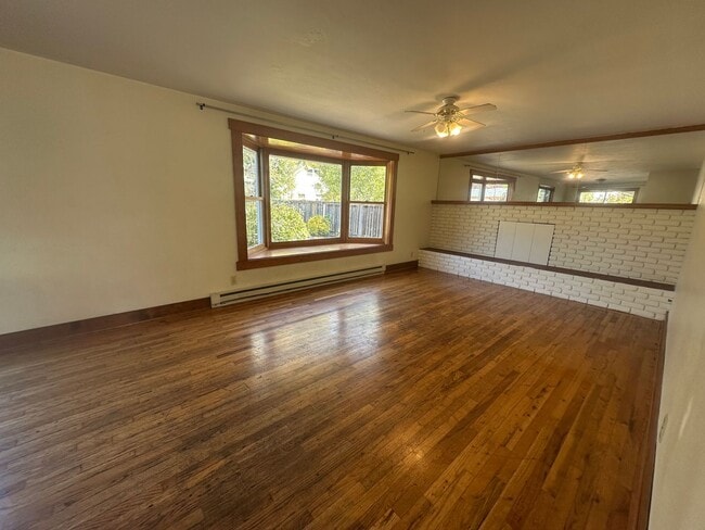 Building Photo - 2745 Circle Blvd Rental