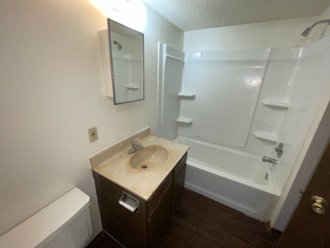 Photo - 1993 US-412 Unit 2