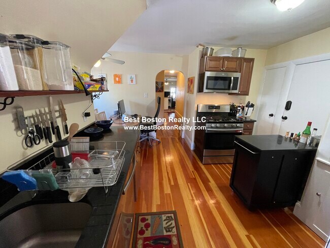 Photo - 21 Chandler St Unit 3