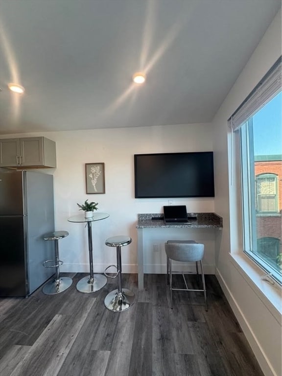 Photo - 585 Essex St Unidad 607