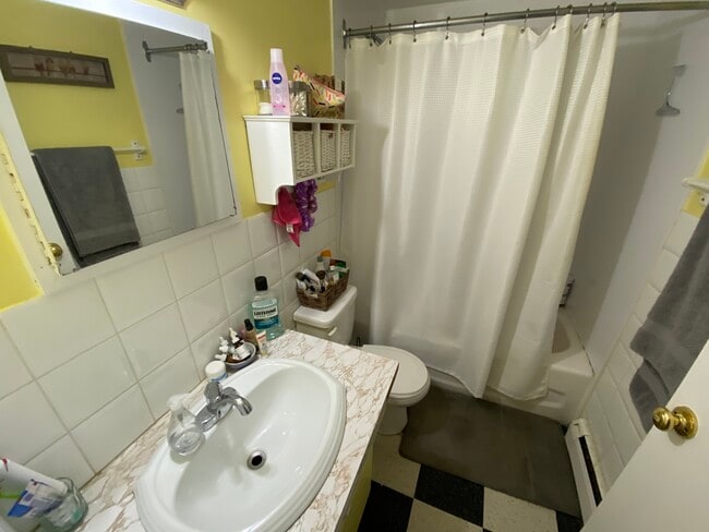 Building Photo - 1 Bed 1 Bath Unit 1