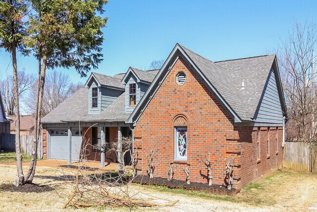 Photo - 7856 Deer Cove