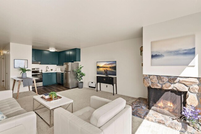Photo - 655 Corbett Ave