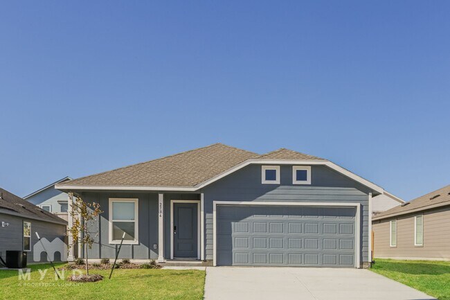 Building Photo - 2736 Ctr Crk Ln