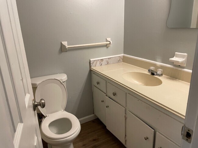 Main Bath - 2411 Deborah Dr