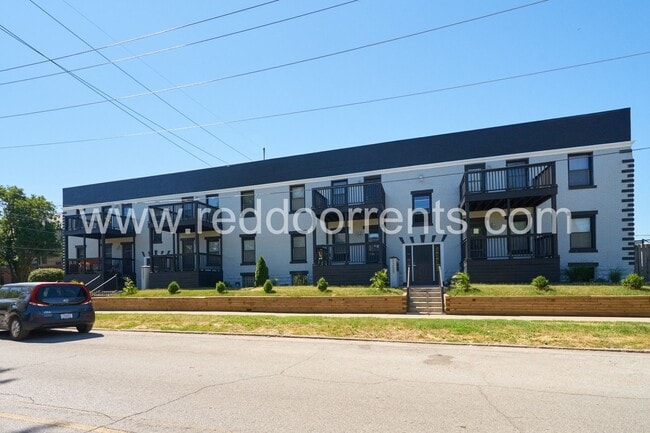 Building Photo - 1329 E Market St Unit 7