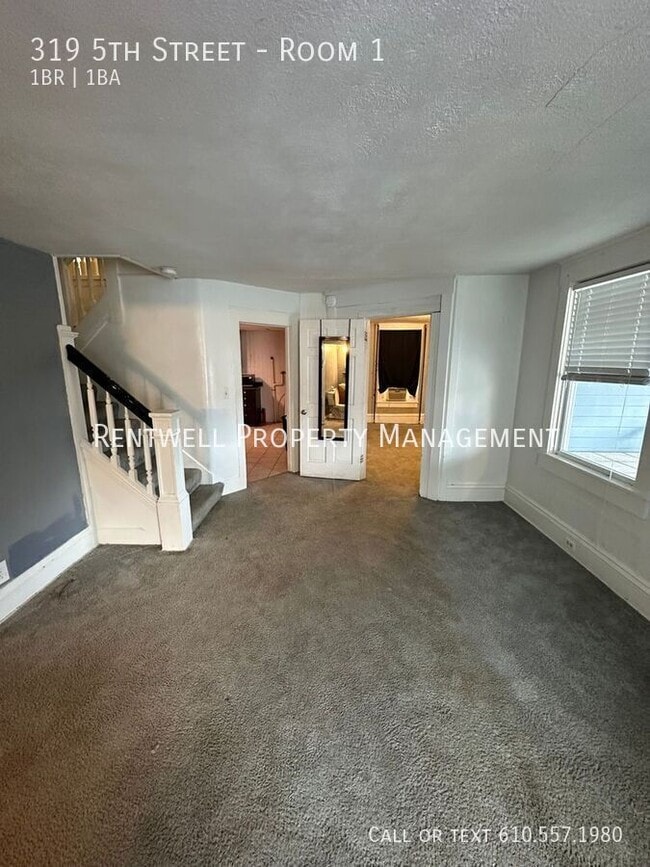 Photo - 319 5th St Unit Room 1
