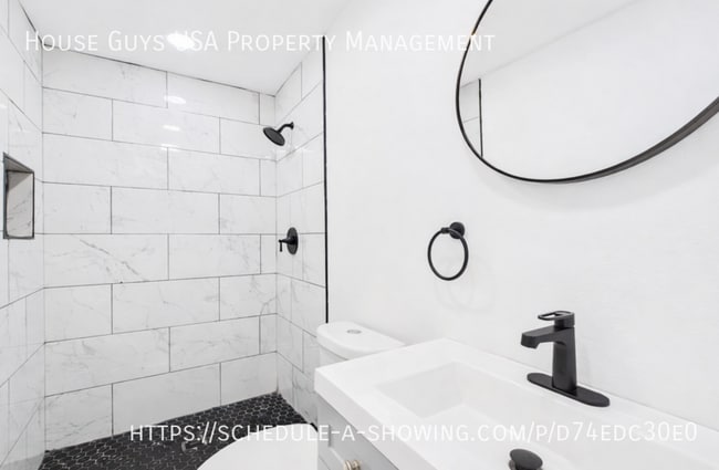 Photo - 12006 Smalley Ave