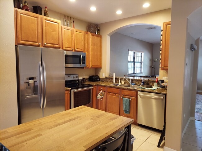 Photo - 605 3rd Ave S