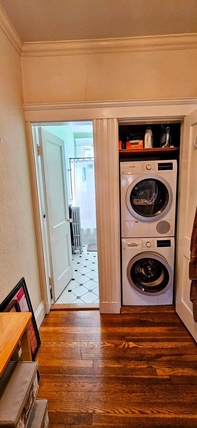 Photo - 52 Babcock St Unit 5