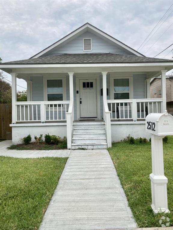 Building Photo - 2512 43rd St Rental