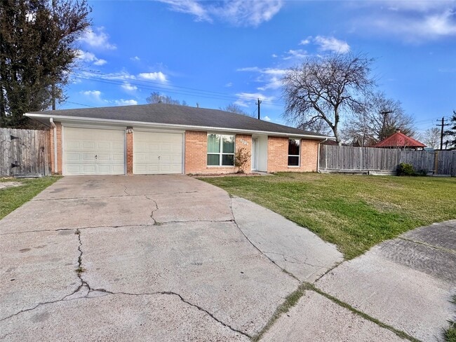 Photo - 8215 Lugary Dr