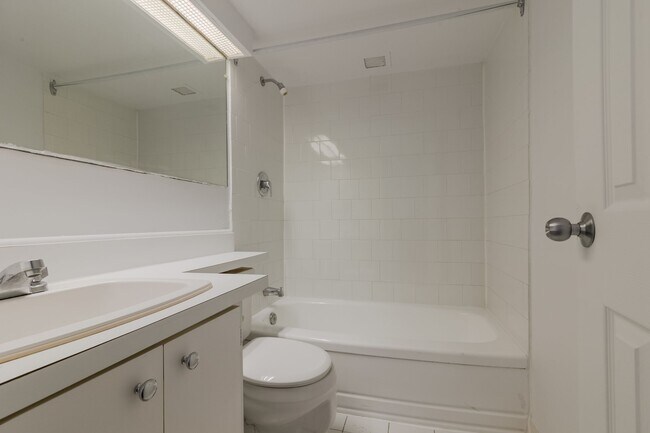 Photo - 1975 Maisonneuve Blvd W Unité 1209