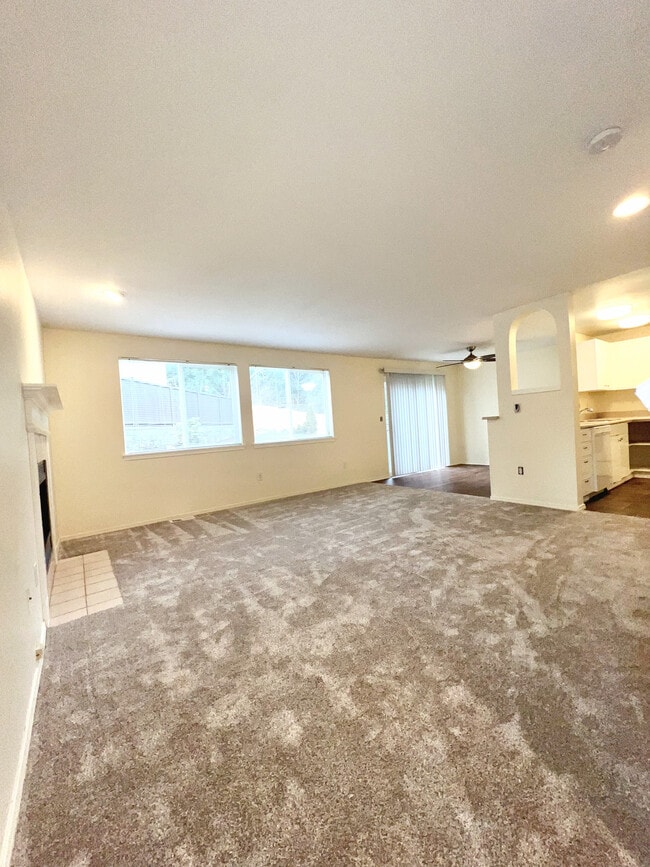 Living Room w/ Gase Fireplace - 12604 119th Street Ct E