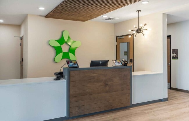 Photo - Furnished Studio-Fredericksburg