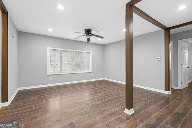 Photo - 2783 Oldknow Dr NW