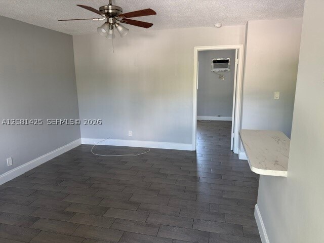 Photo - 495 NW 43rd St Unit 6
