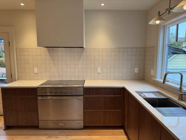 Photo - 2034 SE 28th Pl