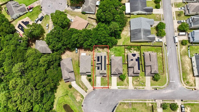 Photo - 289 Dahlquist Dr