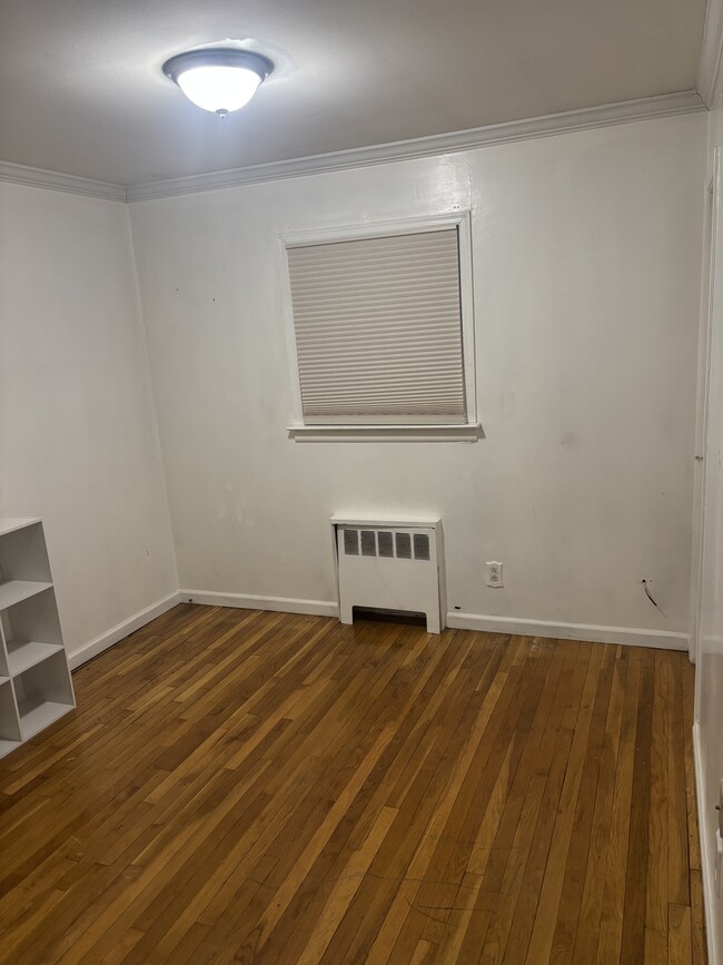 Building Photo - 325 Hancock St