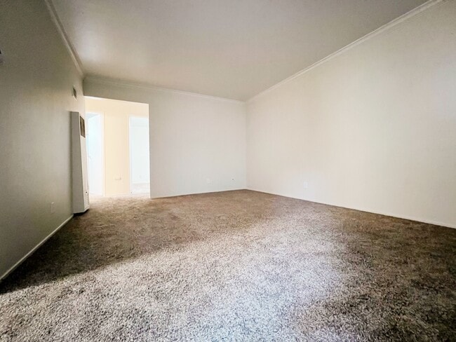 Photo - 418 Vernon St