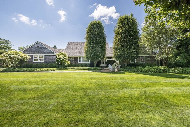 Photo - 136 Further Ln