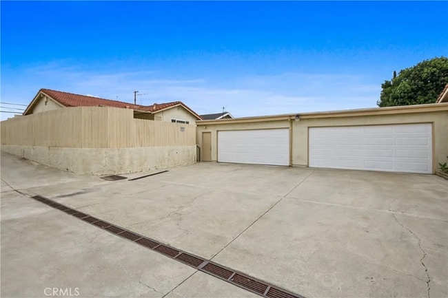 Photo - 632 E La Veta Ave